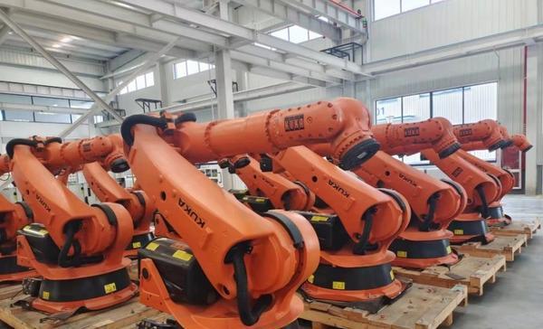 工厂因改行出售二手工业机器人及机器人系统集成